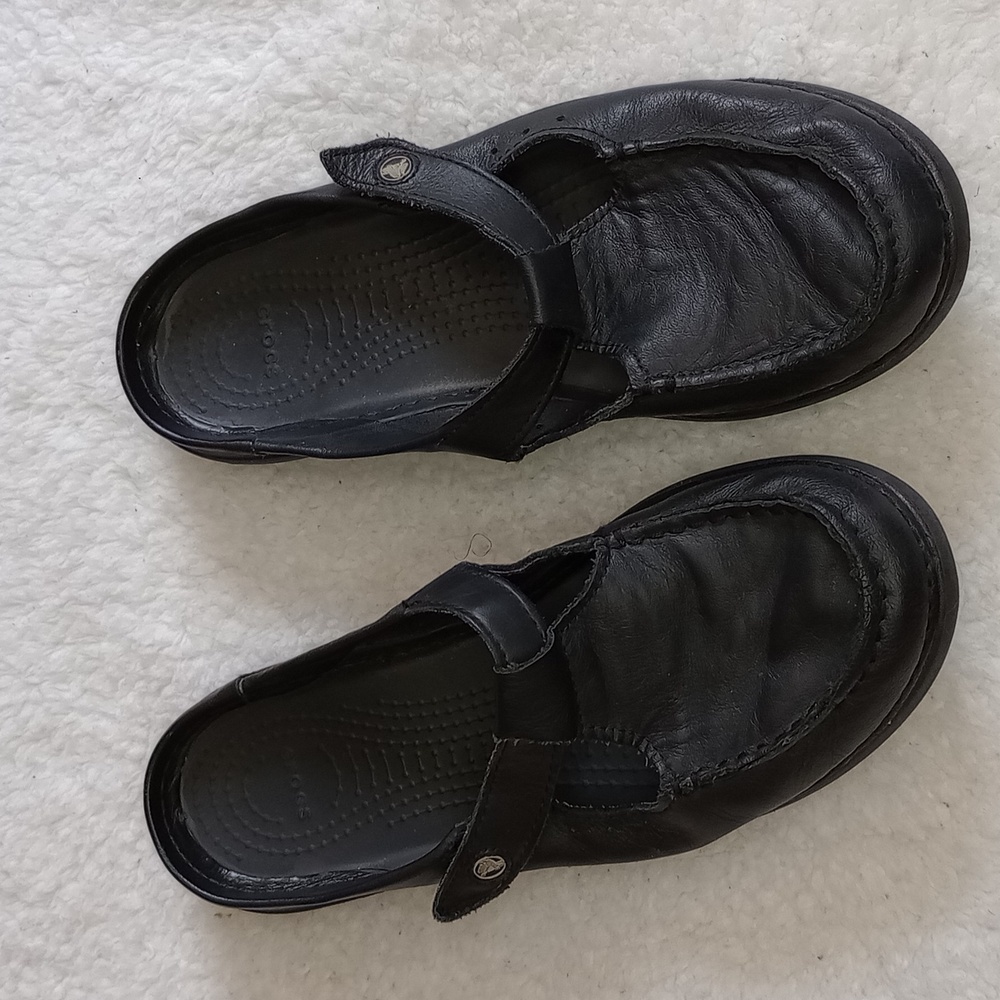 Women's CROCS 10779 Slip On Comfort Black Leather Mary Jane Clogs Flats Size 8